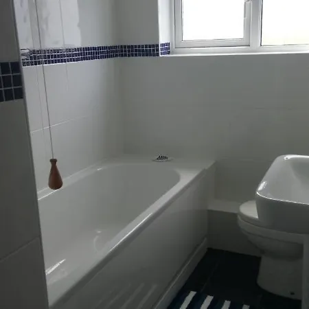 18 Widemouth Bay Village * Bude