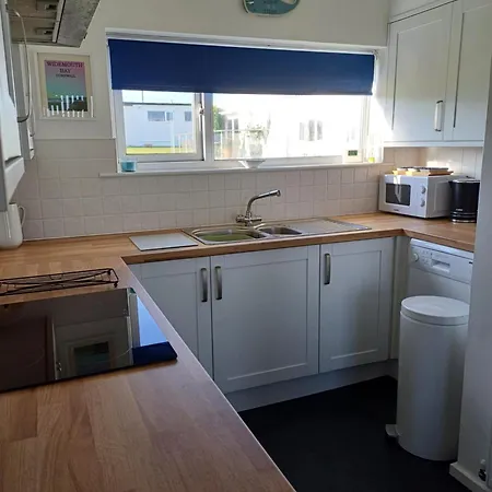 18 Widemouth Bay Village Chalet Bude